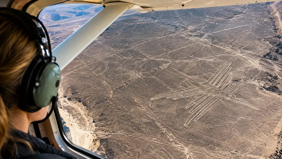 Voli sulle Linee di Nazca: Incidenti, Rischi e Operatori Sicuri